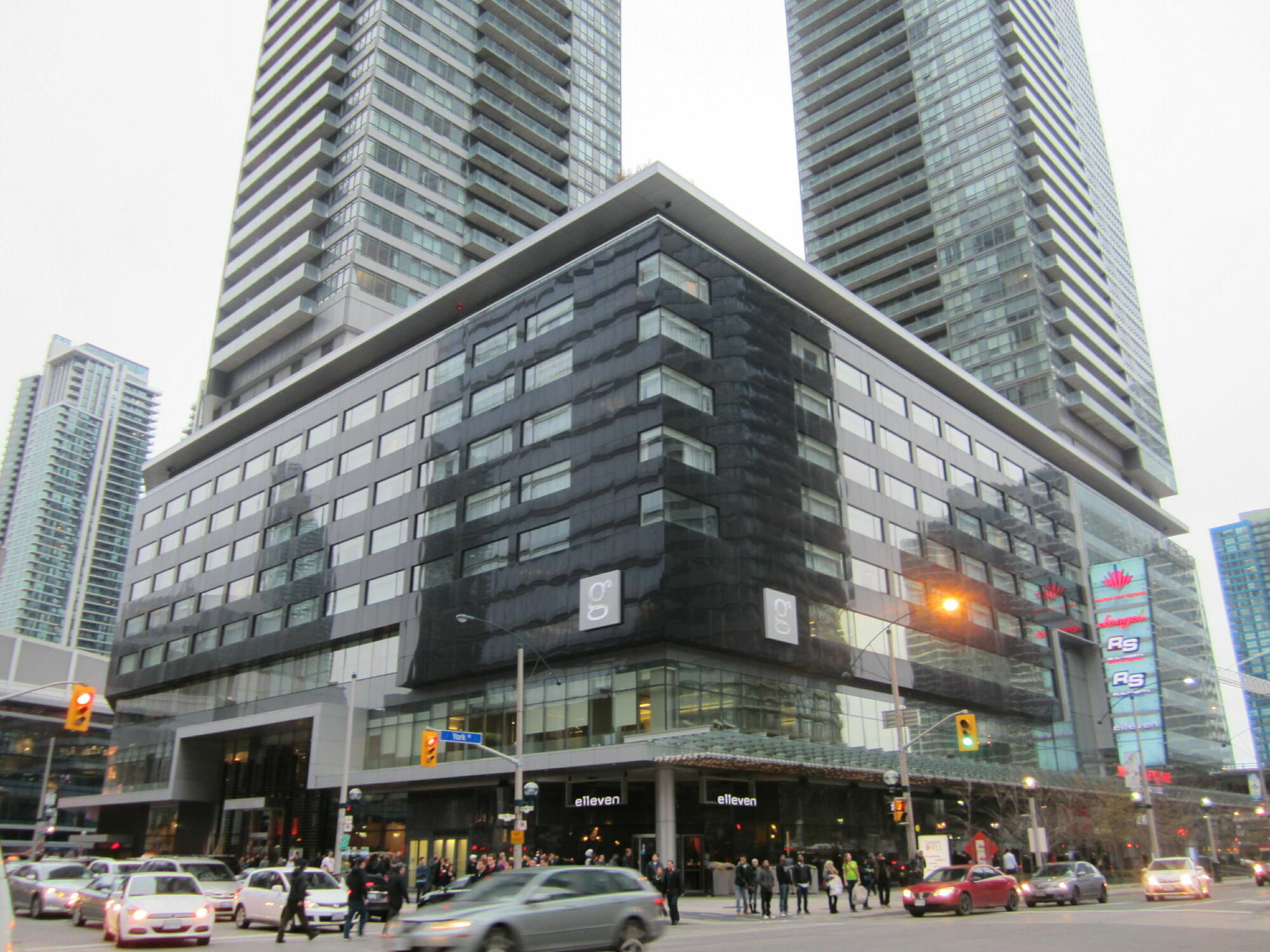 Le Germain Hotel Maple Leaf Square Toronto Buitenkant foto